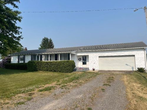11736 Moss Grove Rd, Centerville, PA 16404-6032