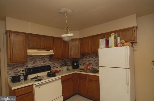 409 Allens Aly, Wilmington, DE 19801-4800