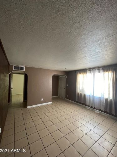 8806 30th Ave, Phoenix AZ  85051-3919 exterior