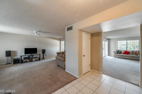 12714 Keystone Dr, Sun City, AZ 85375-4217