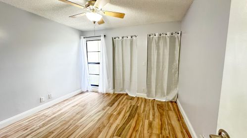 9780 10th St, Hollywood FL  33024-4314 exterior