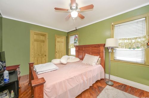 100-12 205th St, Jamaica NY  11423-2210 exterior