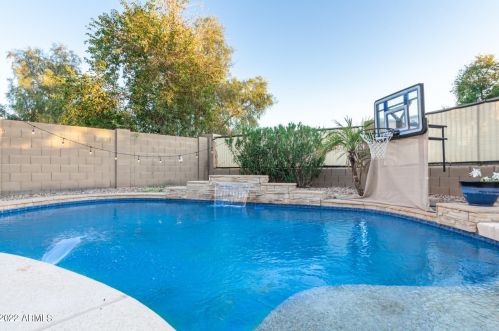 9417 Pioneer St, Tolleson AZ  85353-1504 exterior