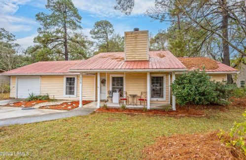 4318 Quail Dr, Beaufort, SC 29906-3632