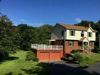 5747 Phillips Rd, Gibsonia, PA 15044-9458