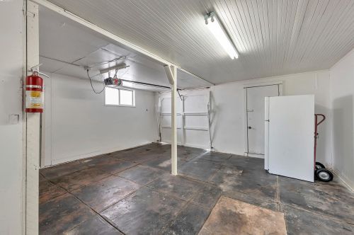 2031 103rd Ave, Oakland CA  94603-3325 exterior