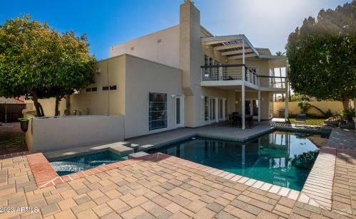 7646 Julie Dr, Glendale, AZ 85308-5931
