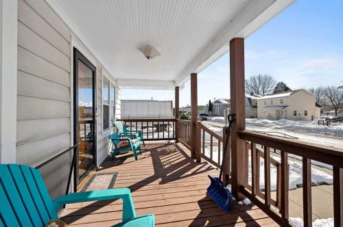 1565 Elm St, Green Bay, WI 54302-1803