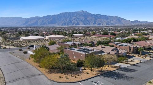 66973 San Remo Rd, Desert Hot Springs, CA 92240-2752