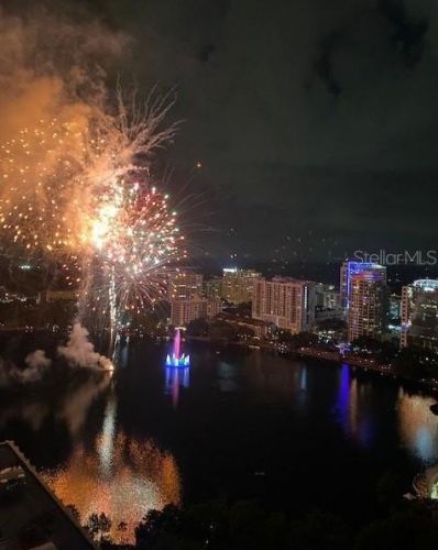 150 Robinson St, Orlando FL  32801-1618 exterior