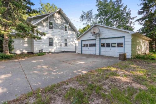 1521 Carole Ln, Green Bay, WI 54313-6021
