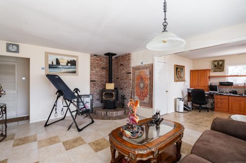 14414 Poway Rd, Poway, CA 92064-4933