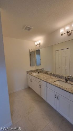 902 11th Pl, Cape Coral FL  33991-2456 exterior