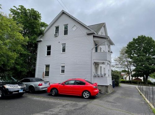 30 Beach Ave, Terryville, CT 06786-6320