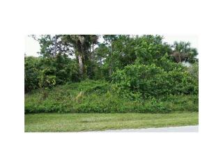 1725 Shakespeare St, Sebastian, FL 32958-6630