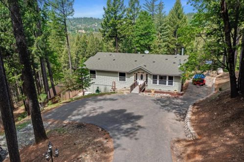 5501 Begonia Dr, Pacific House, CA 95726-9004
