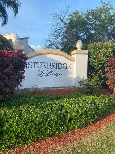 11872 Sturbridge Ln, West Palm Beach, FL 33414-5774