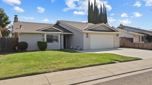 2800 Pinnacles Dr, Modesto, CA 95358-6519