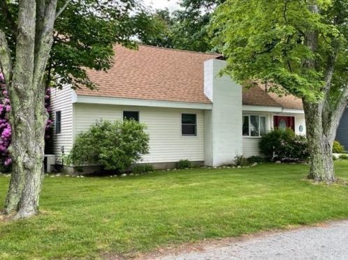 11 Orchard Ter, Salem, NH 03079-6003