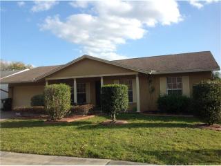 2854 Milstead St, Orlando, FL 32837-9136