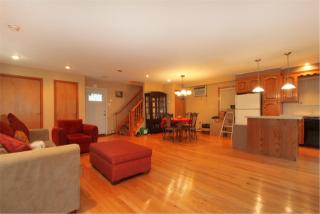 8 Seba Ave, Brooklyn, NY 11229-6042