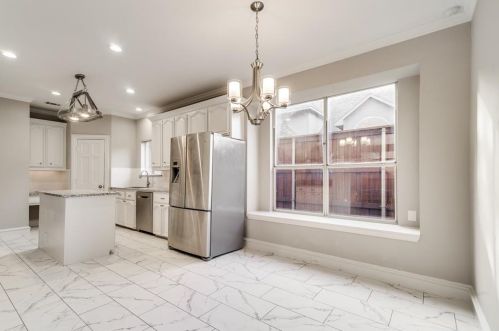 18032 Benchmark Dr, Dallas TX  75252-6444 exterior