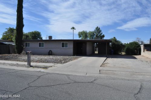 3732 Prudence Rd, Tucson, AZ 85730-3417