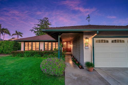 6695 Red Deer St, San Diego, CA 92122-2526