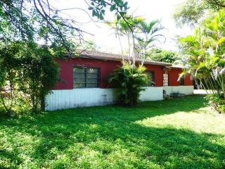 13130 83rd Ave, Miami, FL 33156-6651