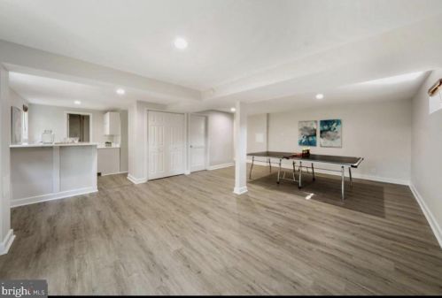 6425 Whippany Way, Springfield VA  22015-3429 exterior