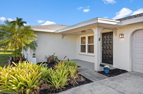 4027 1st Pl, Cape Coral, FL 33904-8301