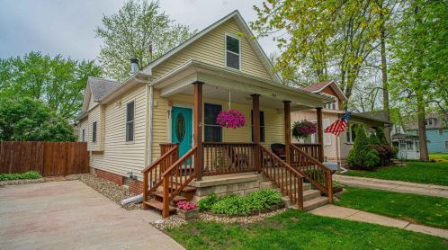 814 Lincoln St, Hobart, IN 46342-5236