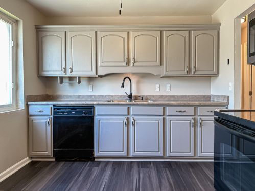 7131 Manderlay Dr, Florence KY  41042-2623 exterior