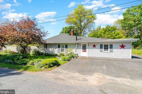 1000 Gap View Rd, Water Gap, PA 17018-8904