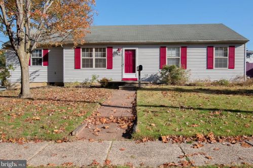 401 Princeton Ave, West Deptford, NJ 08063-1537