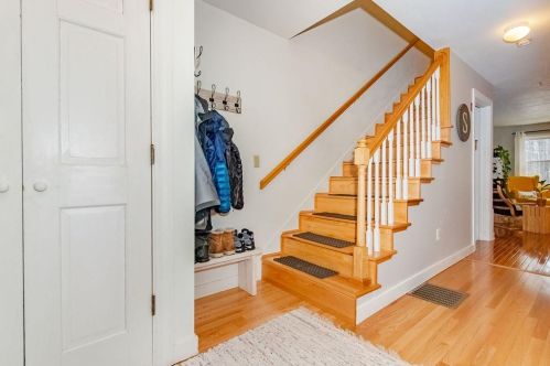 36 Swaan Dr, Lee, NH 03861-6636