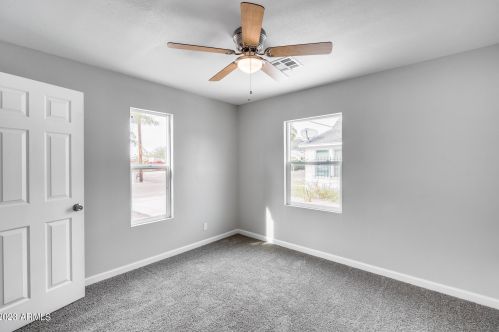 8921 10th St, Phoenix AZ  85020-3003 exterior