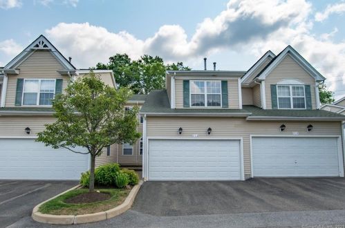 312 Lexington Blvd, Bethel CT  06801-1339 exterior