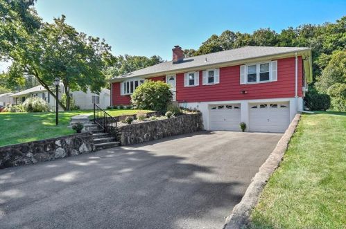 1682 Hartford Tpke, North Haven, CT 06473-1247