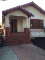 395 51 St, Oakland CA  94609-2256 exterior