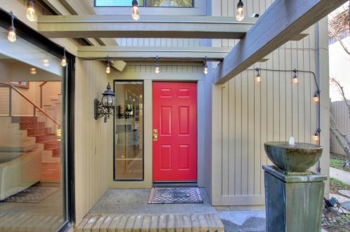 2021 Discovery Village Ln, Rancho Cordova CA  95670-3065 exterior