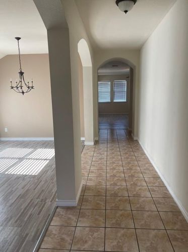 1621 Ambercrest Dr, Lancaster TX  75146-4941 exterior