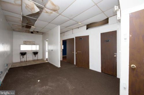 7701 Park Ave, Camden NJ  08109-3534 exterior