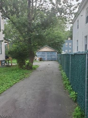 200 Myrtle Ave, Irvington NJ  07111-3305 exterior