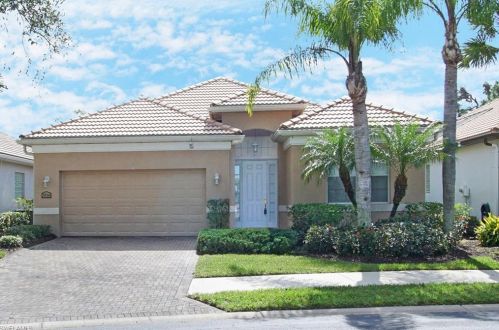 3516 Grand Cypress Ct, Naples, FL 34119-7929