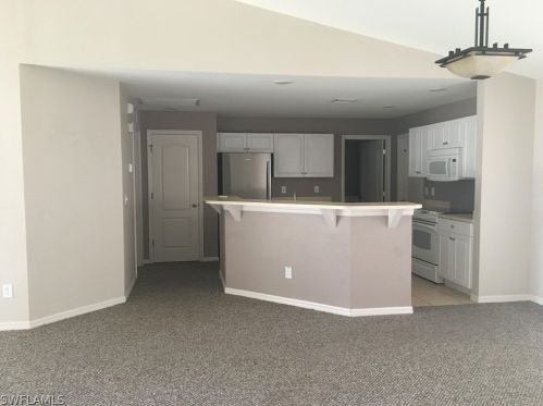 2612 5th Pl, Cape Coral, FL 33909-8821
