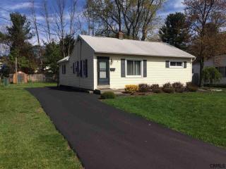 24 Kimberly St, Albany, NY 12205-4010