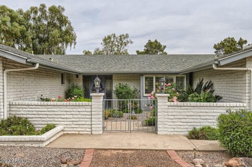 13841 Coral Gables Dr, Phoenix, AZ 85023-6274