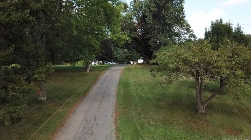 780 Vernon St, Manchester, CT 06042-2415