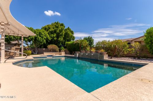 13227 Palo Verde Dr, Litchfield Park AZ  85340-7372 exterior